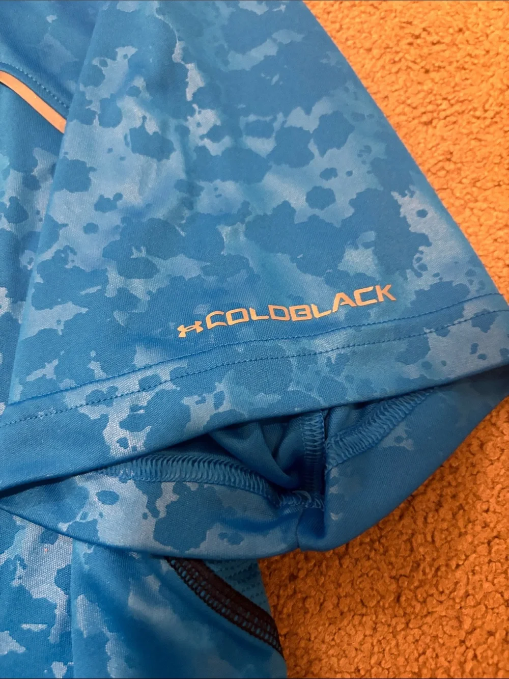 Men’s Under Armour tee